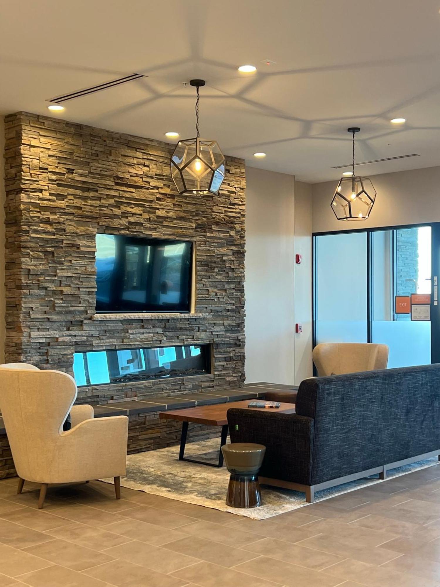 La Quinta Inn And Suites By Wyndham Линкольн Экстерьер фото