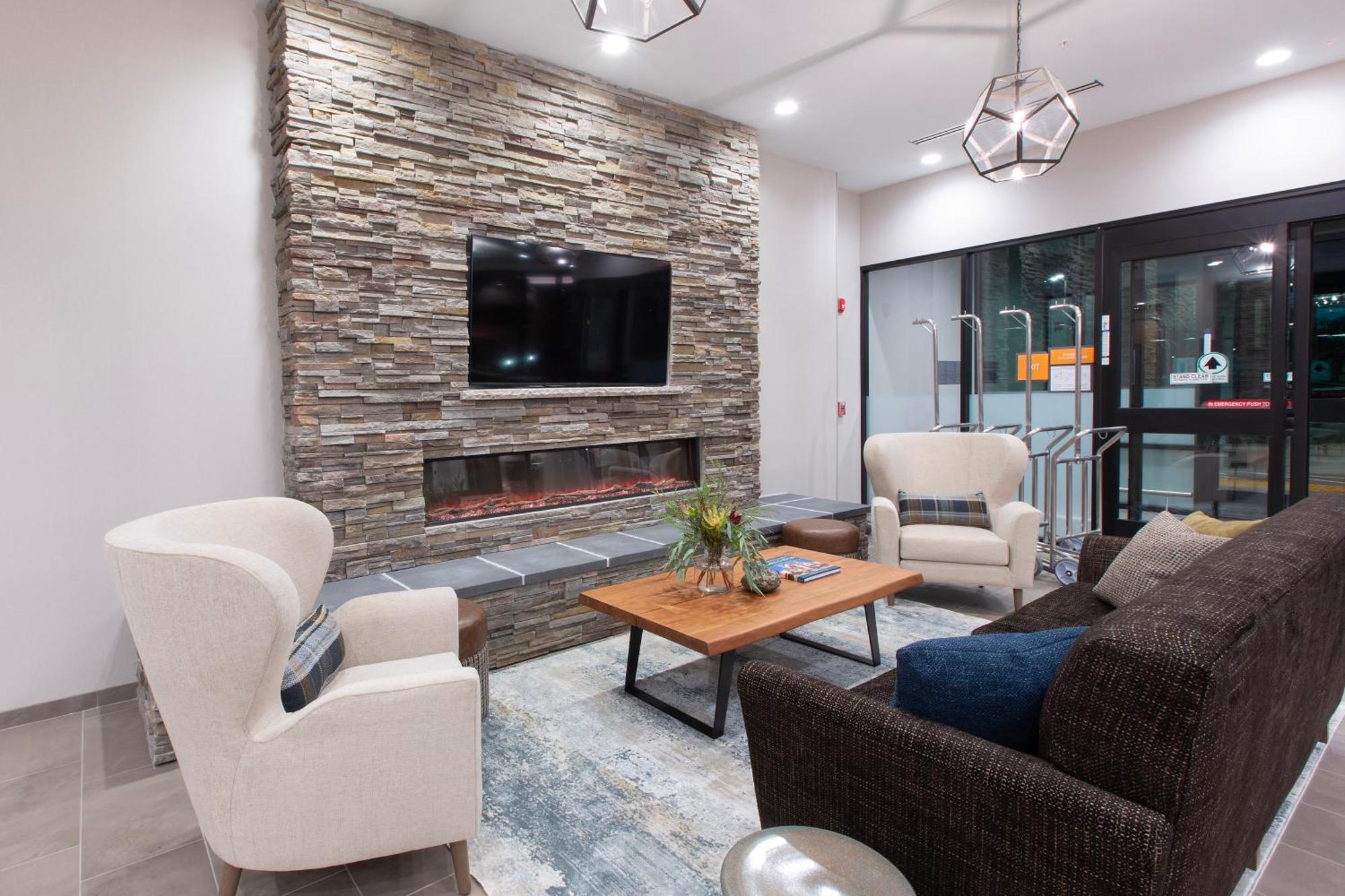 La Quinta Inn And Suites By Wyndham Линкольн Экстерьер фото