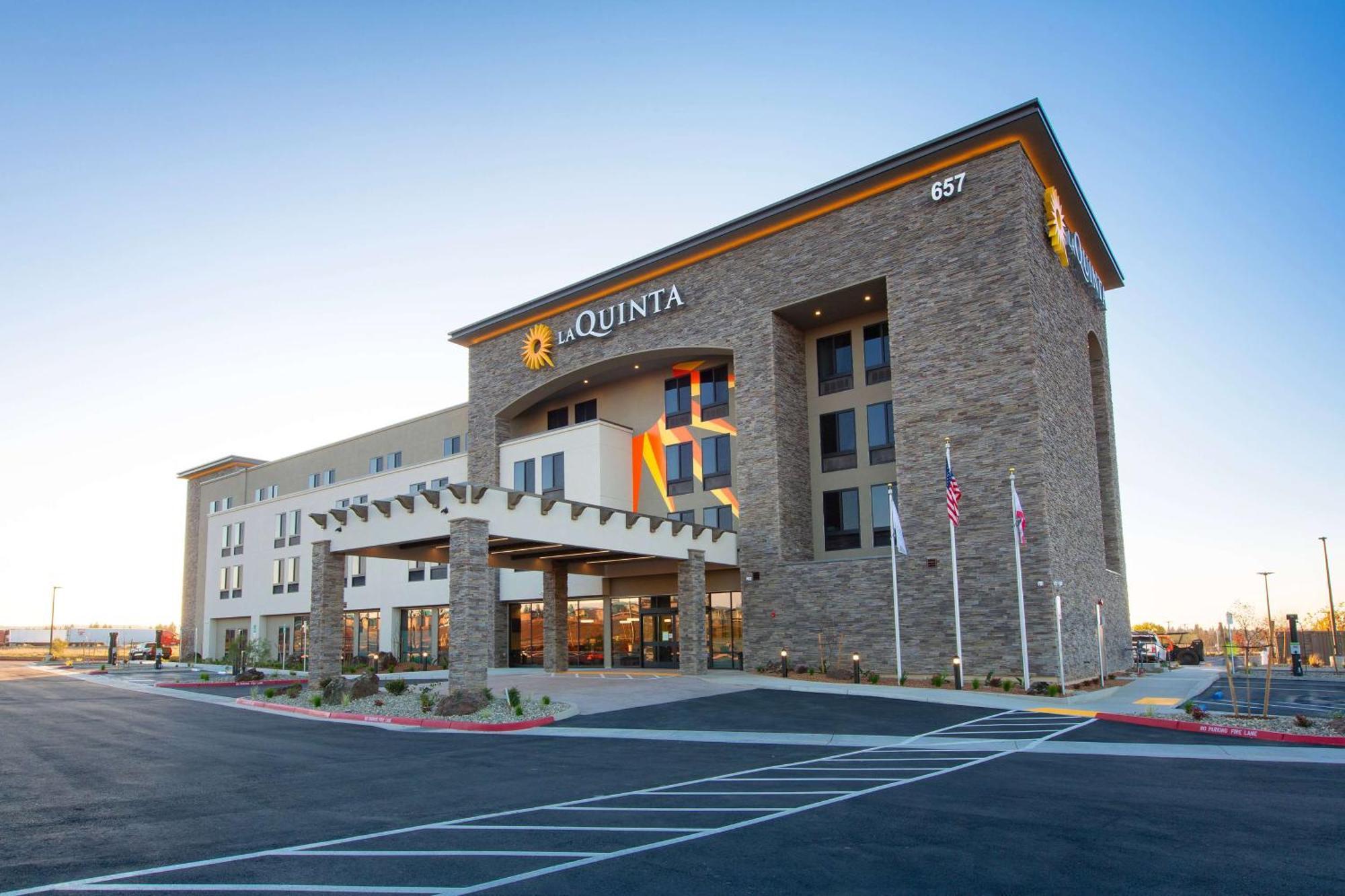 La Quinta Inn And Suites By Wyndham Линкольн Экстерьер фото