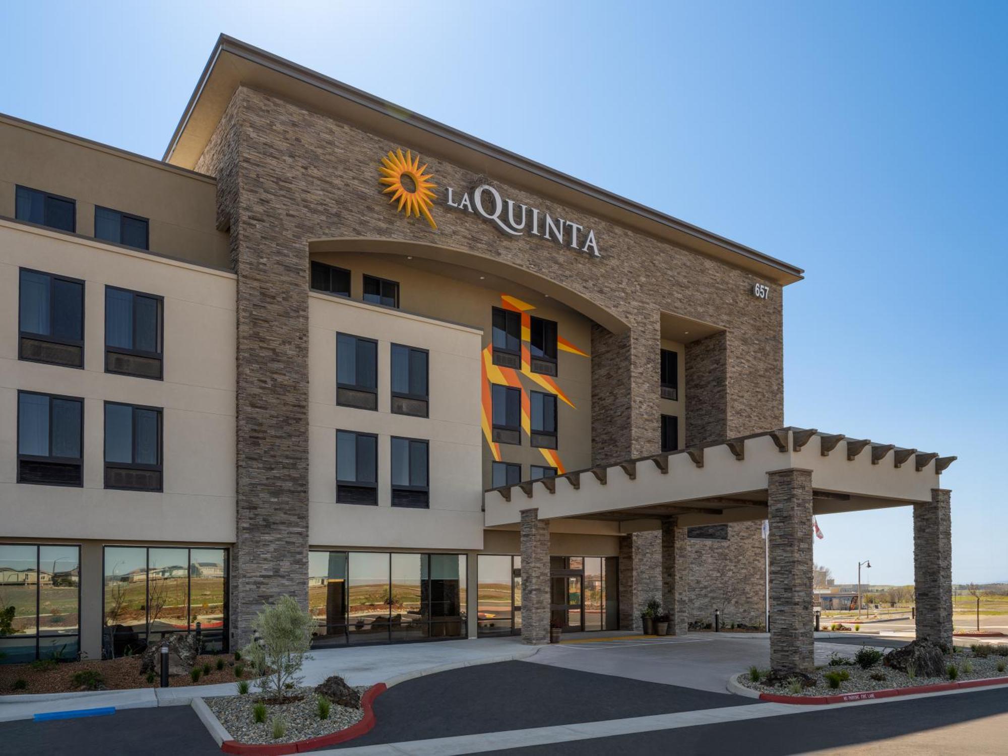 La Quinta Inn And Suites By Wyndham Линкольн Экстерьер фото
