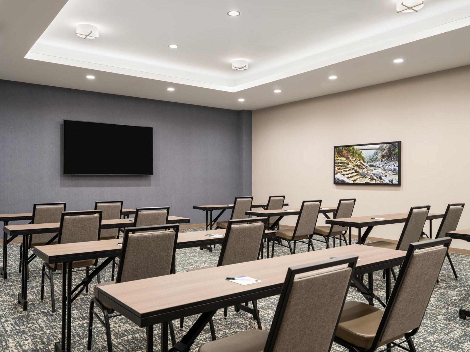 La Quinta Inn And Suites By Wyndham Линкольн Экстерьер фото