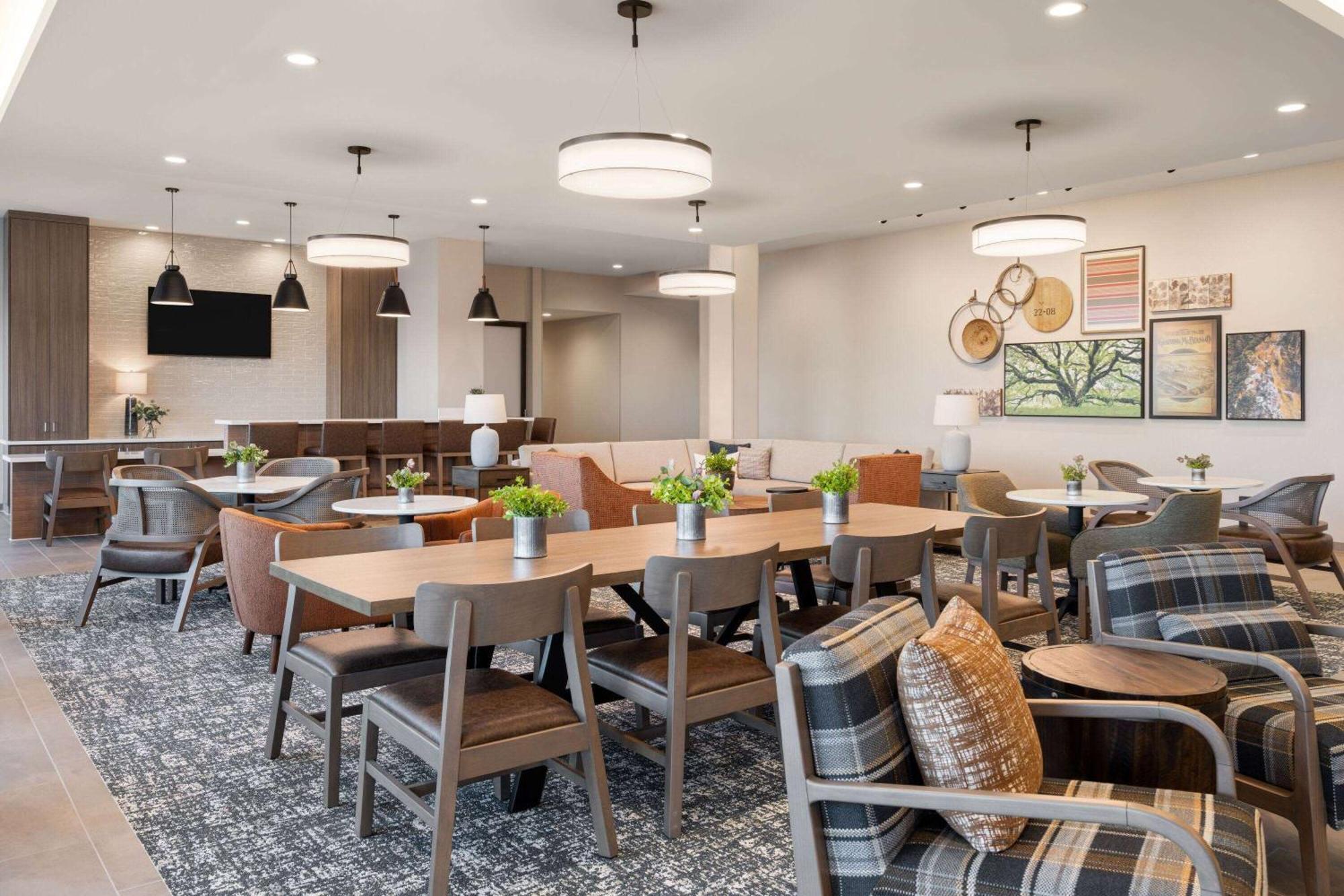 La Quinta Inn And Suites By Wyndham Линкольн Экстерьер фото